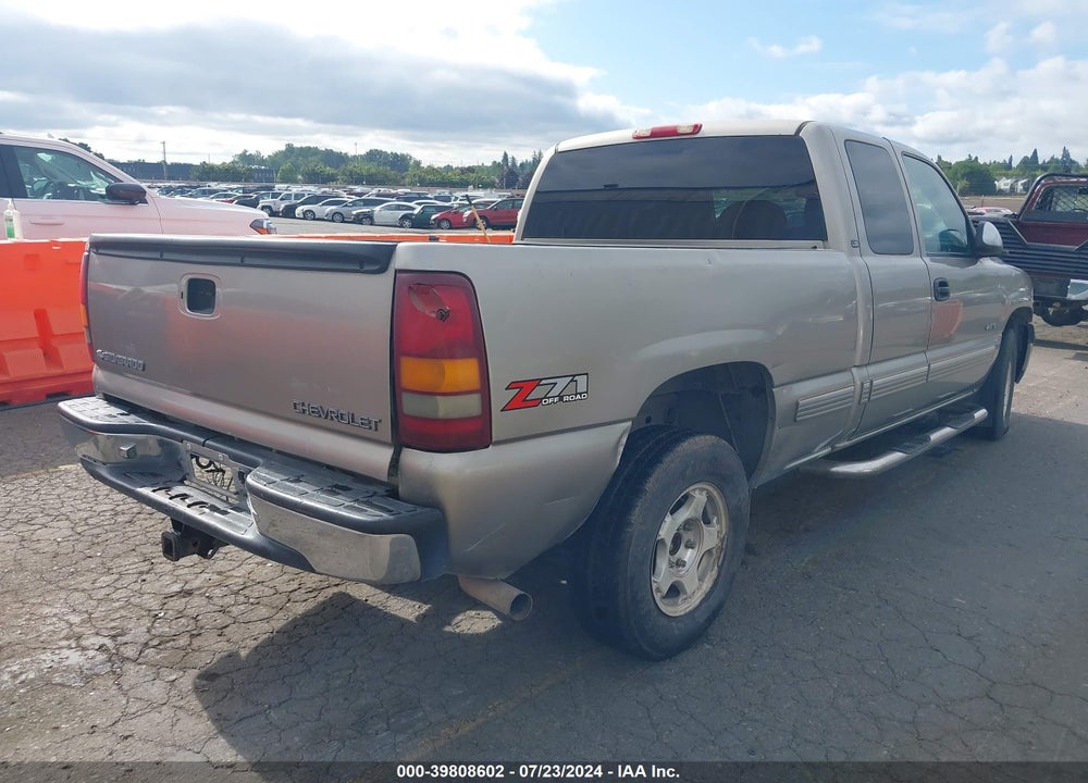 2000 CHEVROLET SILVERADO 1500 LS/LT VIN: 1GCEK19T1YE411442