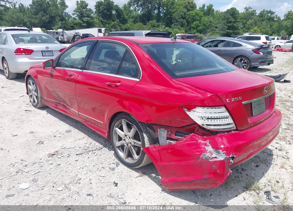 2014 MERCEDES-BENZ C 250 LUXURY/SPORT VIN: WDDGF4HB1EA960168