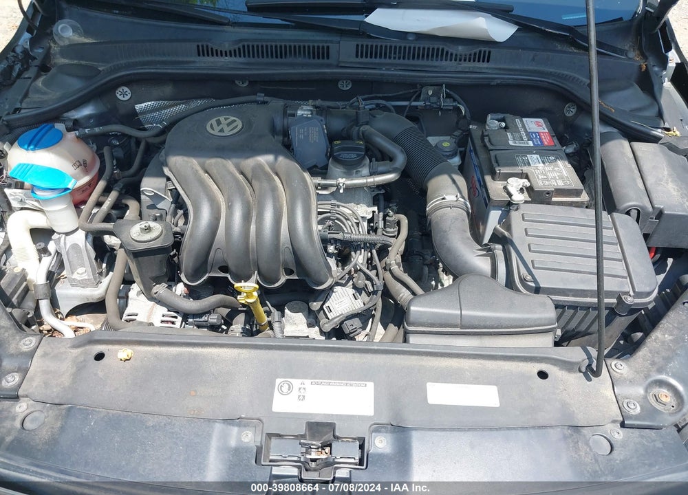 2015 VOLKSWAGEN JETTA 2.0L S VIN: 3VW2K7AJ8FM245845