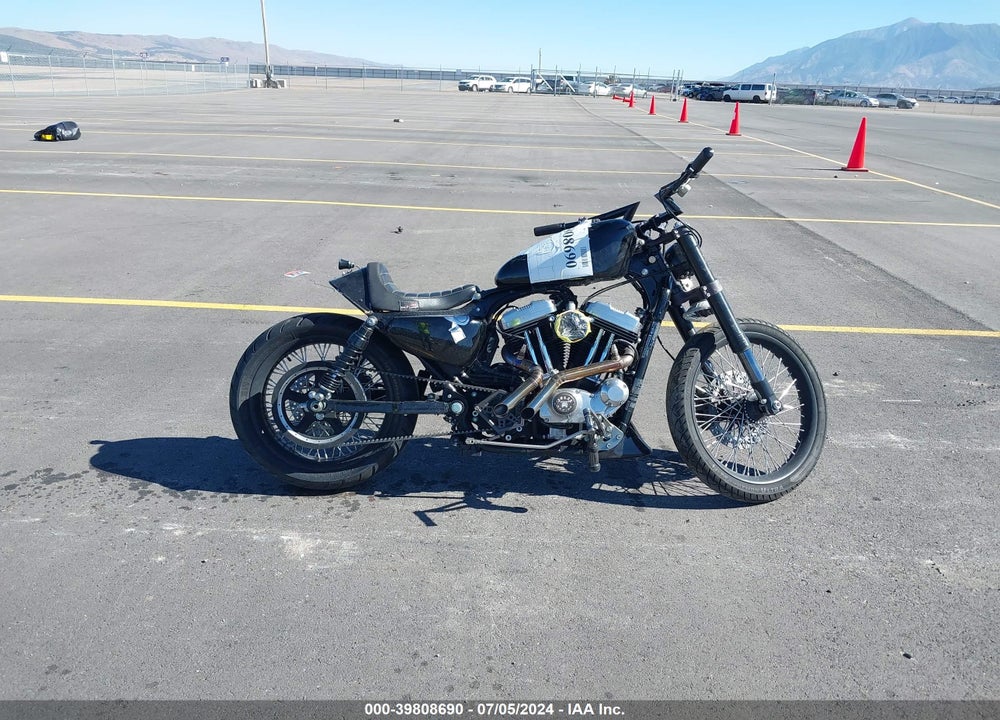 2011 HARLEY-DAVIDSON XL1200 X VIN: 1HD1LC311BC408623