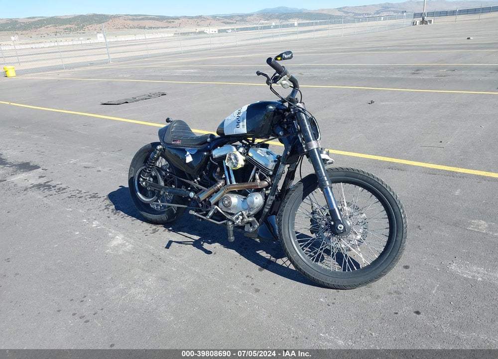 2011 HARLEY-DAVIDSON XL1200 X VIN: 1HD1LC311BC408623