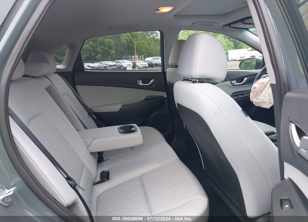 2022 HYUNDAI KONA SEL VIN: KM8K3CAB4NU858763