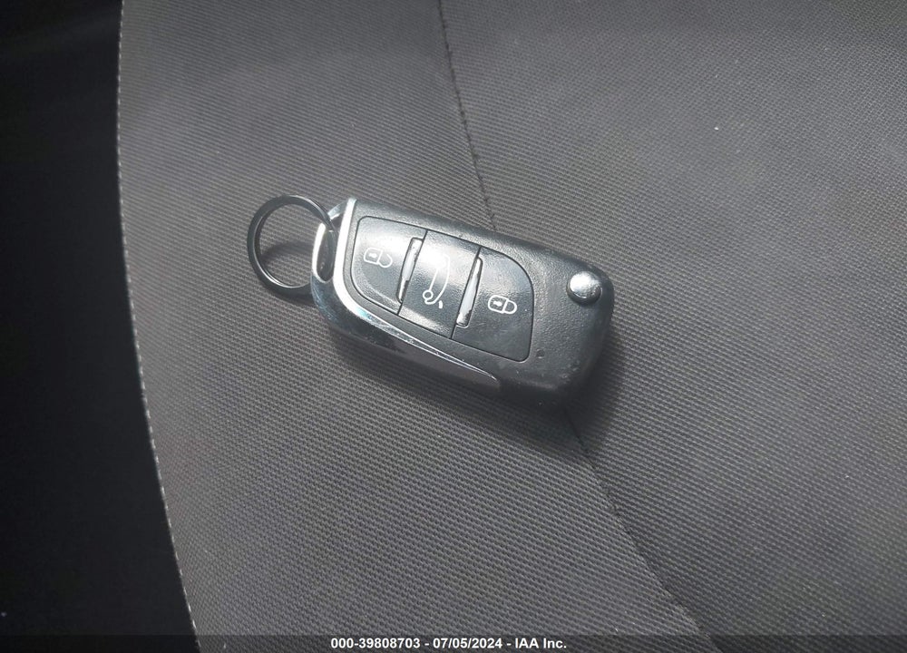 2016 KIA SOUL VIN: KNDJN2A25G7343566