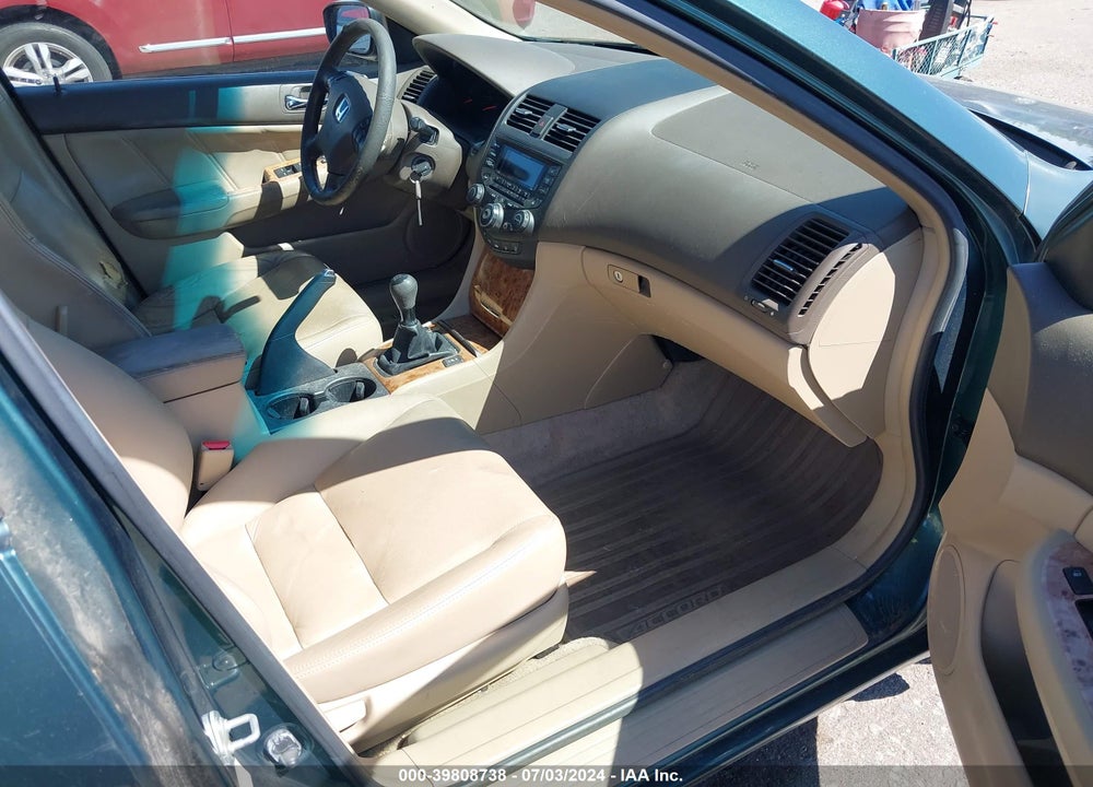 2003 HONDA ACCORD 2.4 EX VIN: JHMCM55653C084278