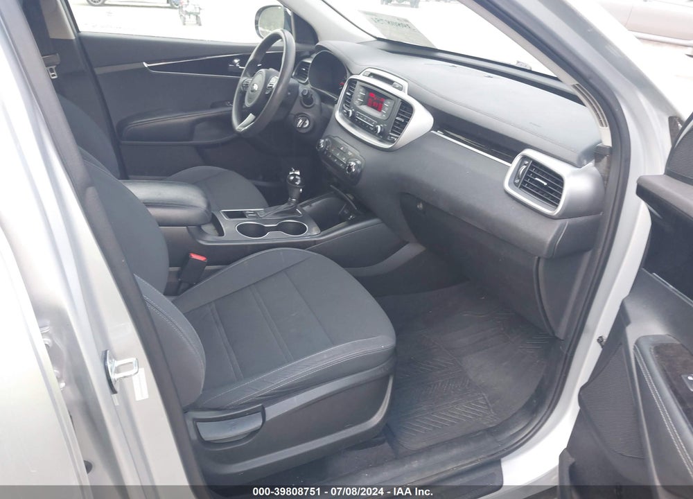 2016 KIA SORENTO 2.4L L VIN: 5XYPG4A30GG098302