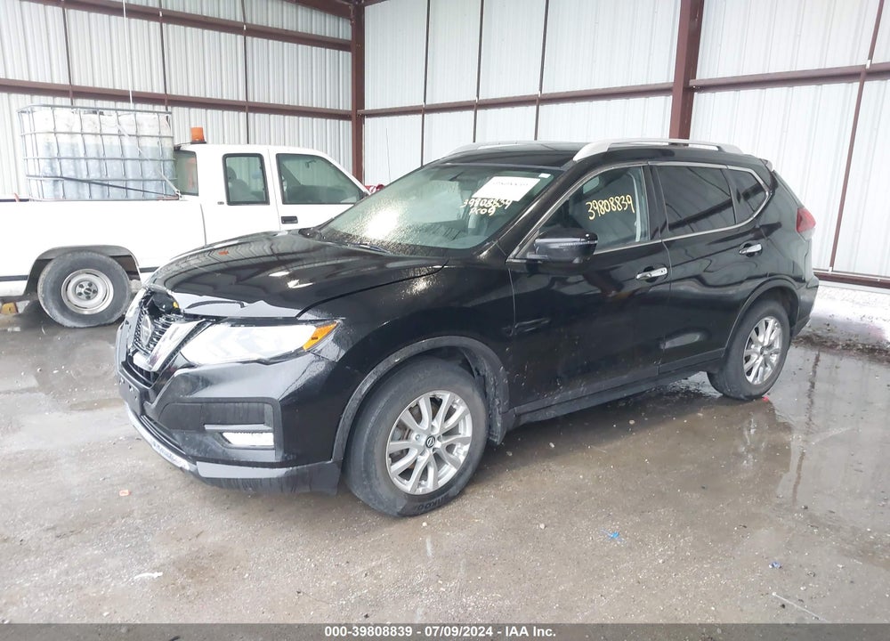 2018 NISSAN ROGUE SV VIN: 5N1AT2MT0JC832560