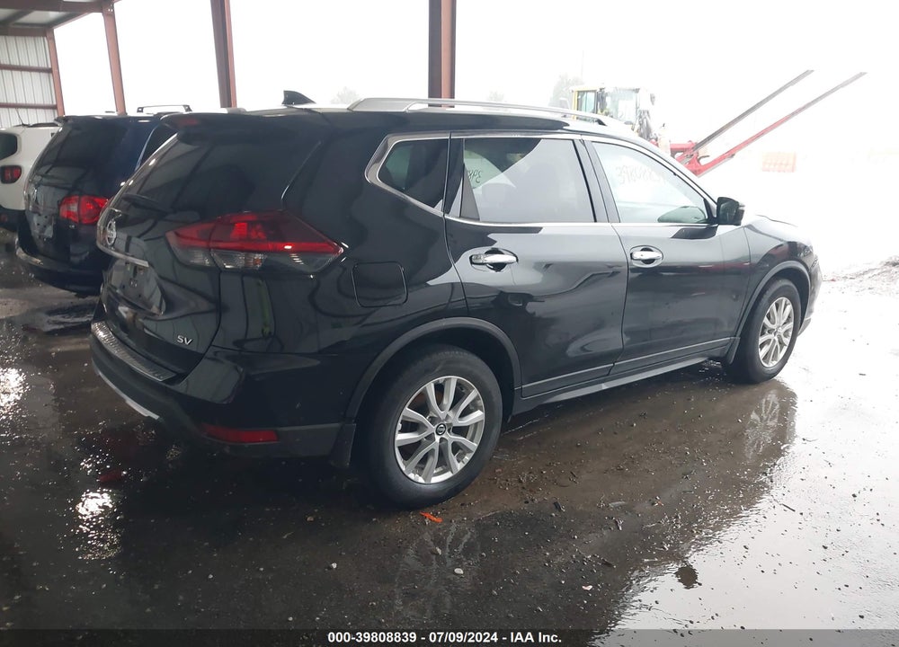 2018 NISSAN ROGUE SV VIN: 5N1AT2MT0JC832560