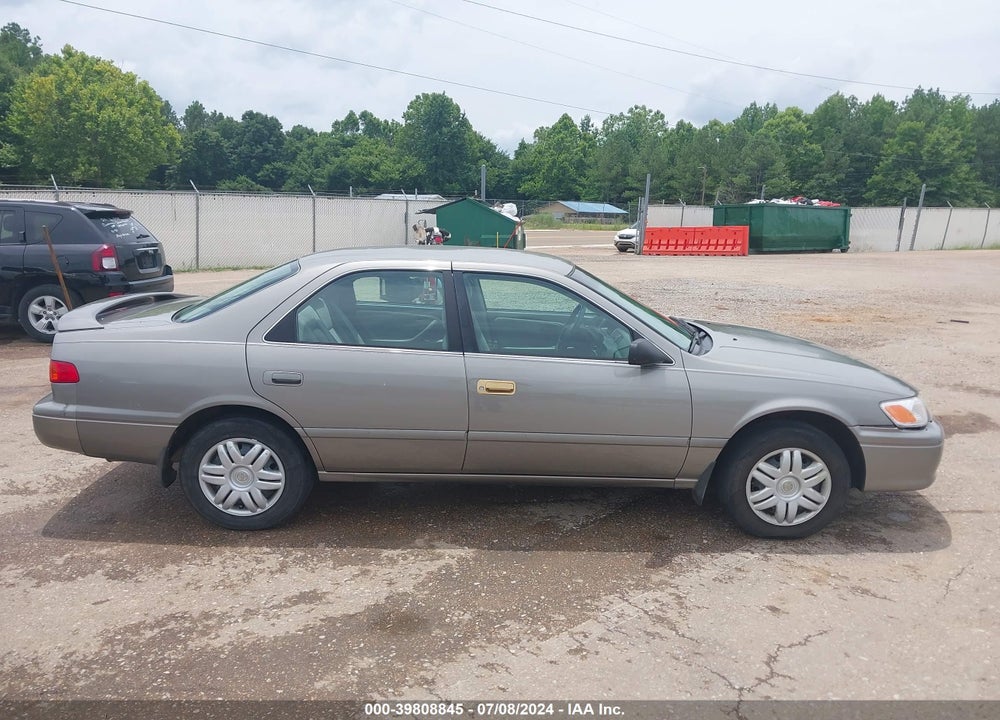 2001 TOYOTA CAMRY LE VIN: 4T1BG22K71U062967
