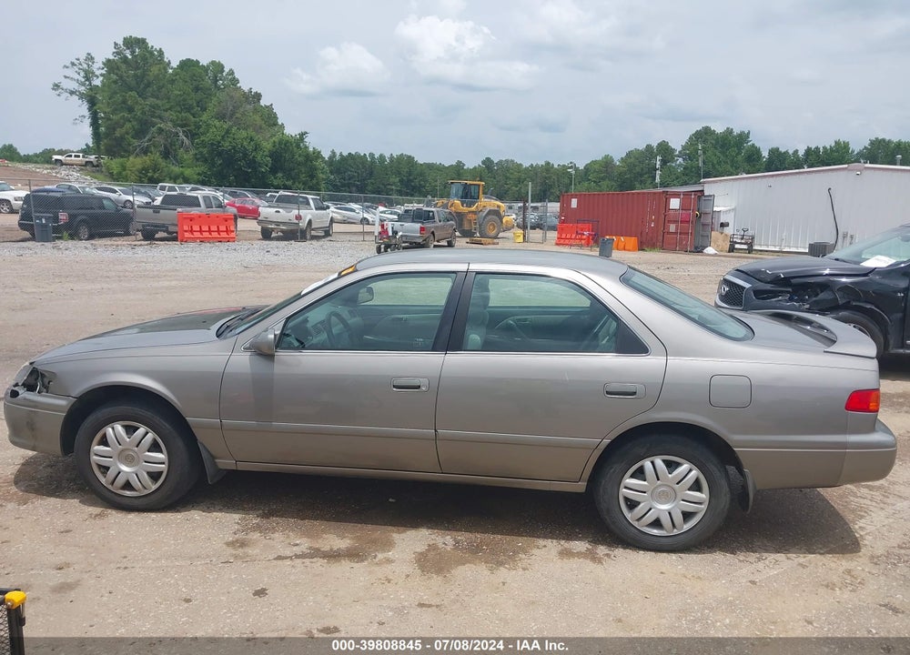 2001 TOYOTA CAMRY LE VIN: 4T1BG22K71U062967