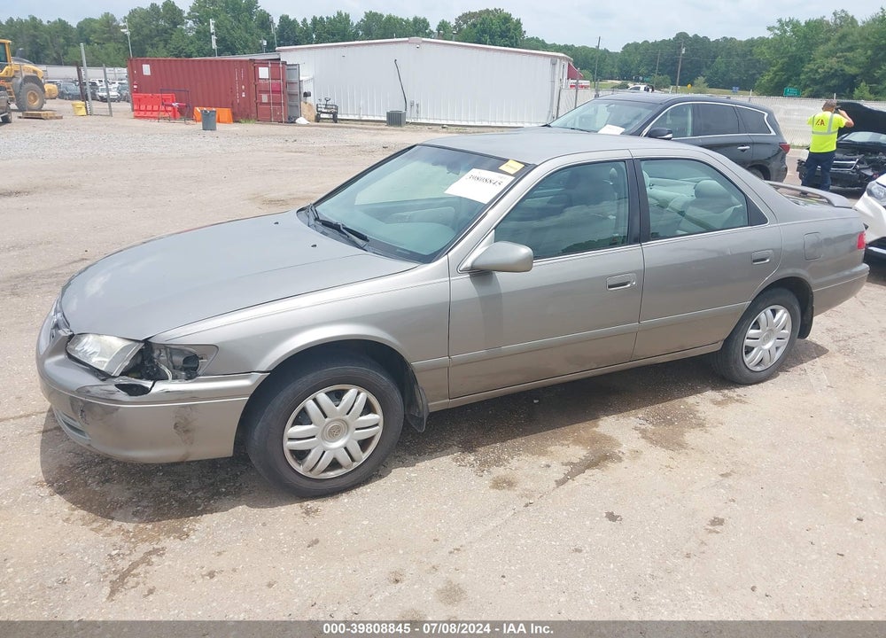 2001 TOYOTA CAMRY LE VIN: 4T1BG22K71U062967