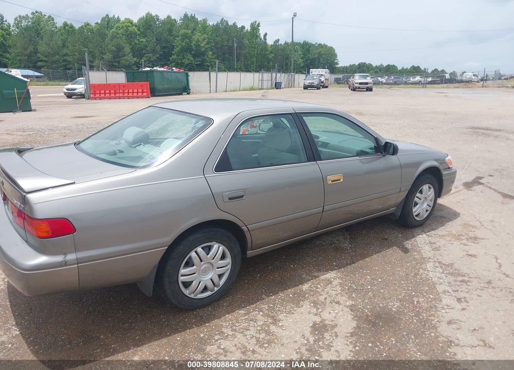 2001 TOYOTA CAMRY LE VIN: 4T1BG22K71U062967