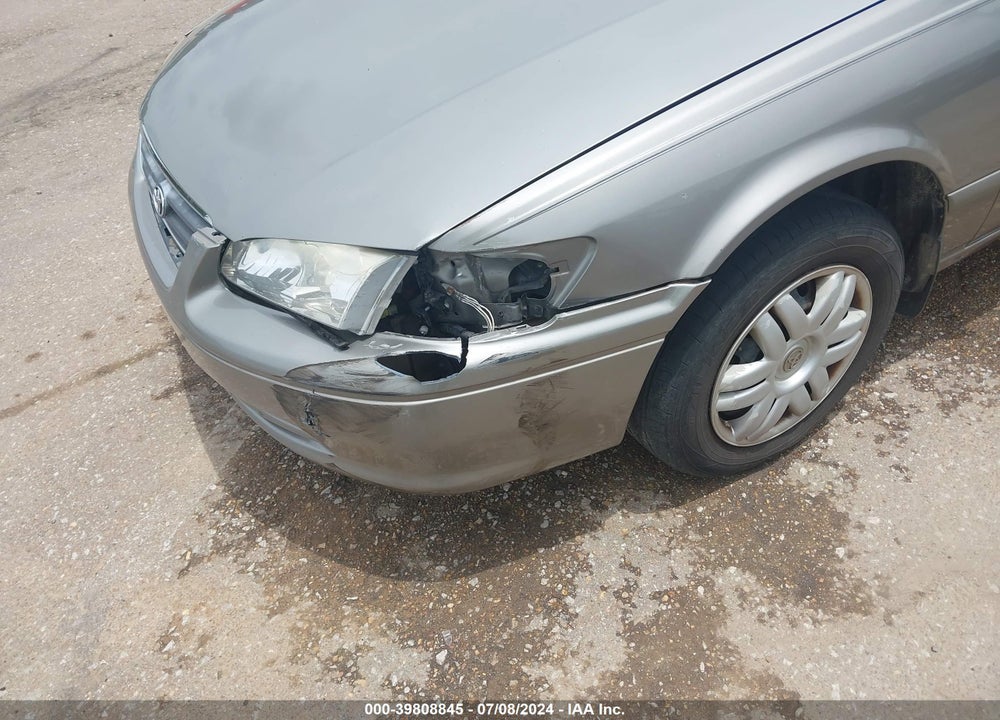 2001 TOYOTA CAMRY LE VIN: 4T1BG22K71U062967