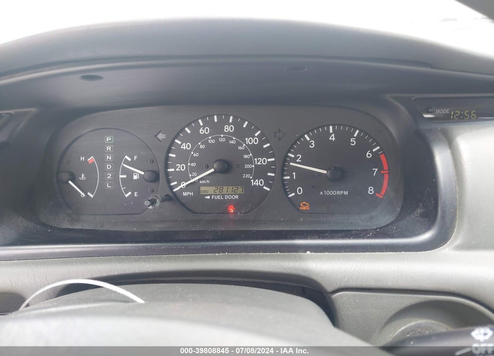 2001 TOYOTA CAMRY LE VIN: 4T1BG22K71U062967