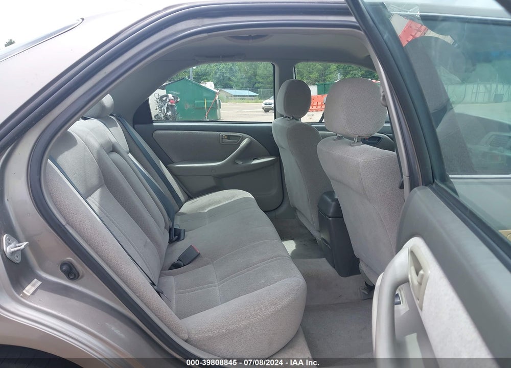 2001 TOYOTA CAMRY LE VIN: 4T1BG22K71U062967