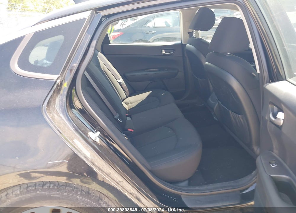 2017 KIA OPTIMA LX VIN: KNAGT4L32H5133034