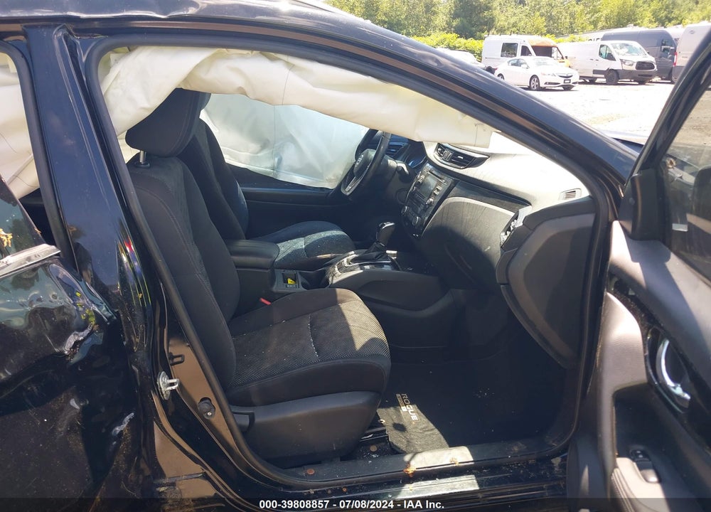 2018 NISSAN ROGUE SPORT SV VIN: JN1BJ1CP8JW187803