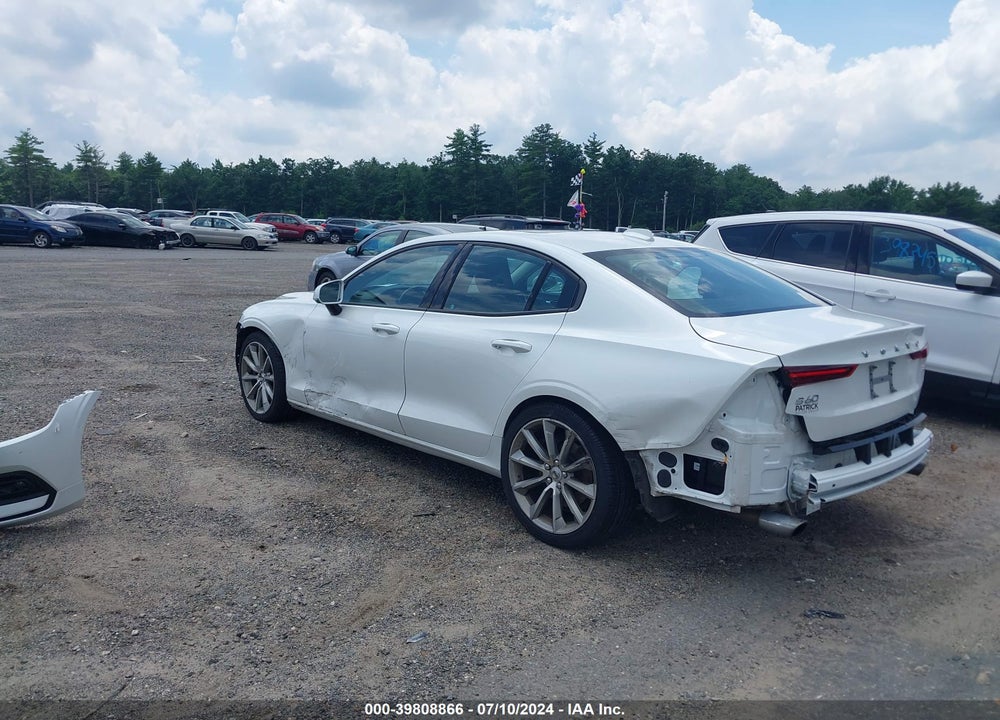 2021 VOLVO S60 T6 MOMENTUM VIN: 7JRA22TK8MG080427