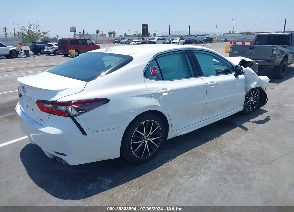 2021 TOYOTA CAMRY SE VIN: 4T1T11AK9MU583498