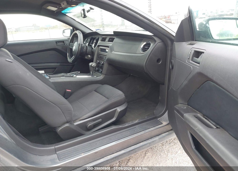 2011 FORD MUSTANG V6 VIN: 1ZVBP8AM3B5149932