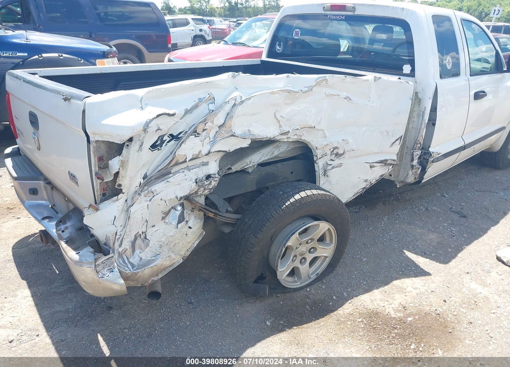 2006 DODGE DAKOTA SLT VIN: 1D7HW42N66S627239