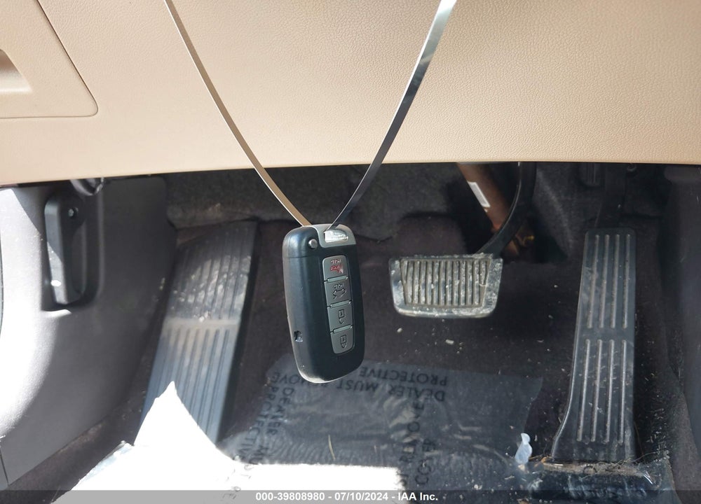 2011 HYUNDAI ELANTRA LIMITED (ULSAN PLANT) VIN: KMHDH4AE2BU102144