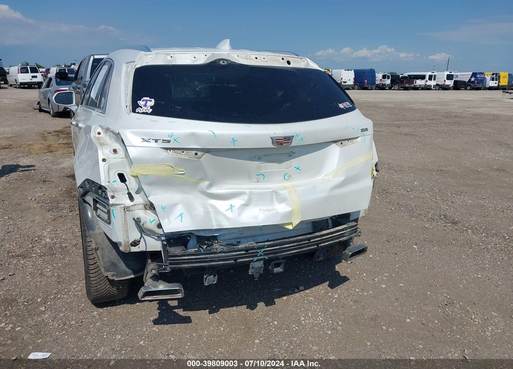 2018 CADILLAC XT5 VIN: 1GYKNERS2JZ177331