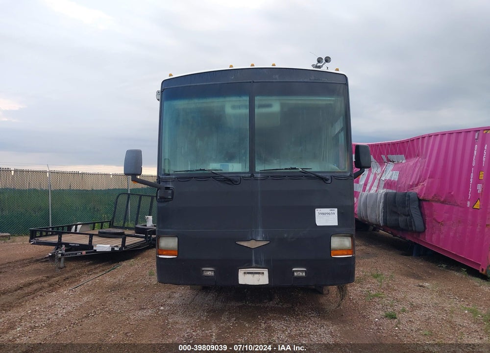 2003 FREIGHTLINER CHASSIS X LINE MOTOR HOME VIN: 4UZAAHAKX3CL89566