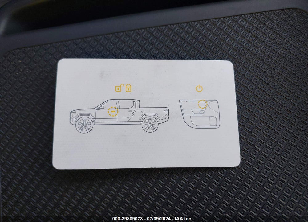 2023 RIVIAN R1T ADVENTURE/ADVENTURE DUAL MOTOR LARGE PACK/ADVENTURE DUAL MOTOR MAX PACK VIN: 7FCTGBAA7PN025576