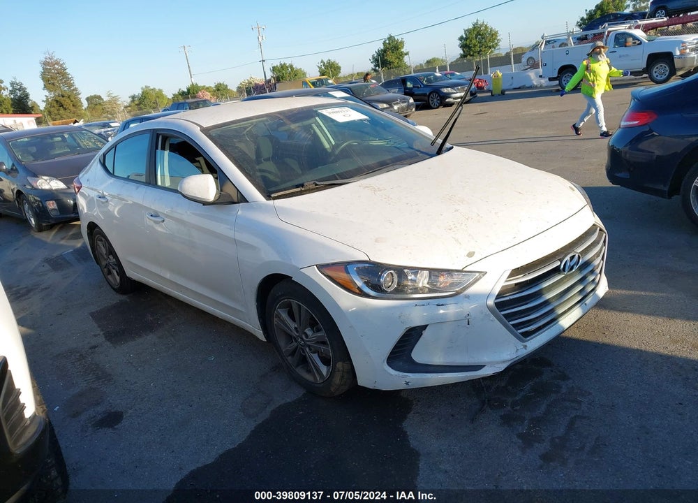 2018 HYUNDAI ELANTRA SEL VIN: 5NPD84LF3JH291115