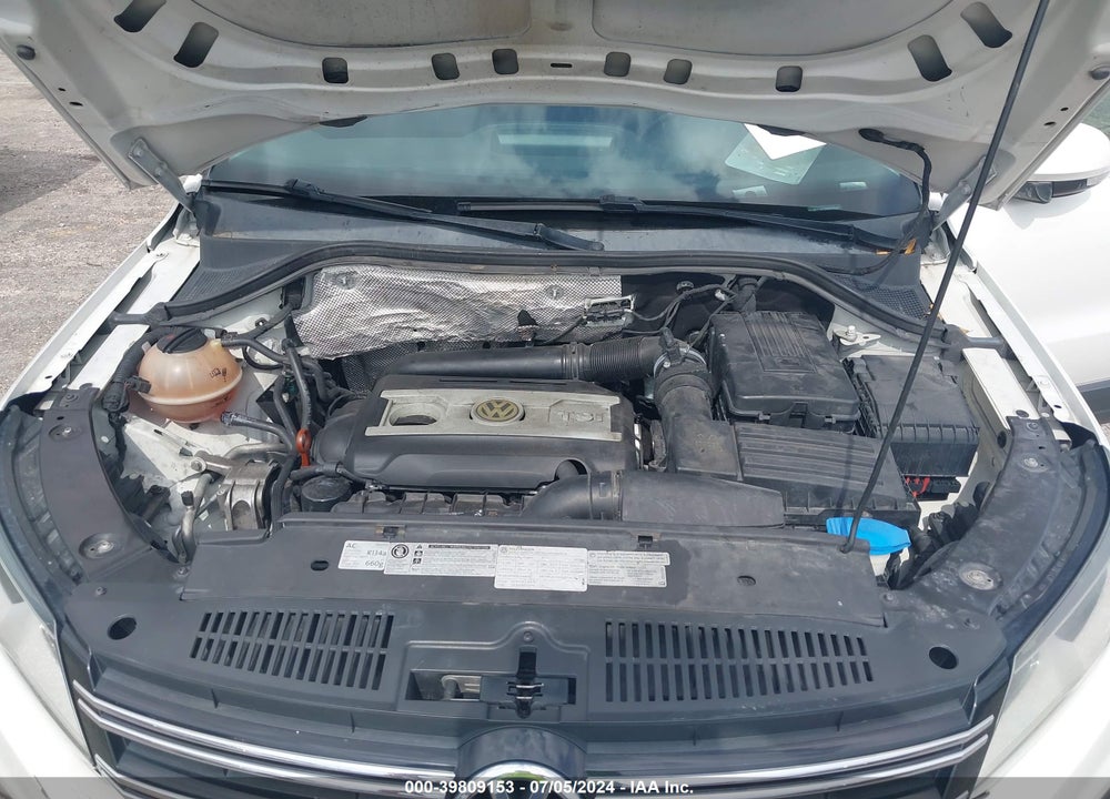 2013 VOLKSWAGEN TIGUAN SE VIN: WVGBV7AX1DW537974