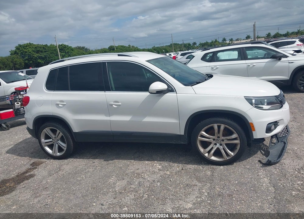 2013 VOLKSWAGEN TIGUAN SE VIN: WVGBV7AX1DW537974