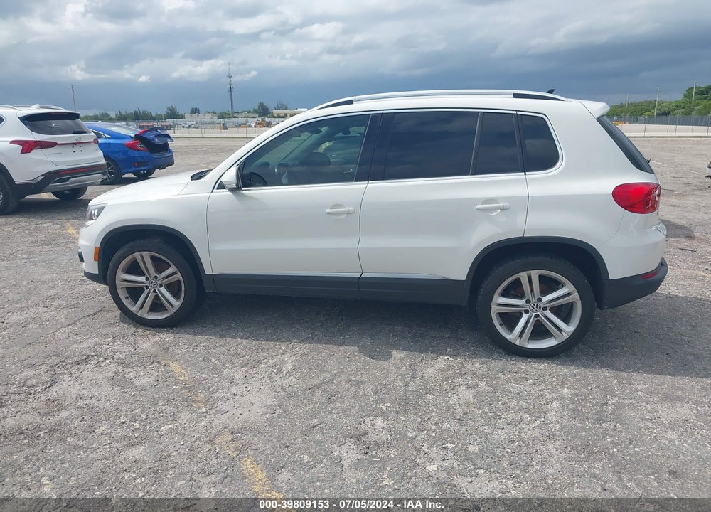 2013 VOLKSWAGEN TIGUAN SE VIN: WVGBV7AX1DW537974