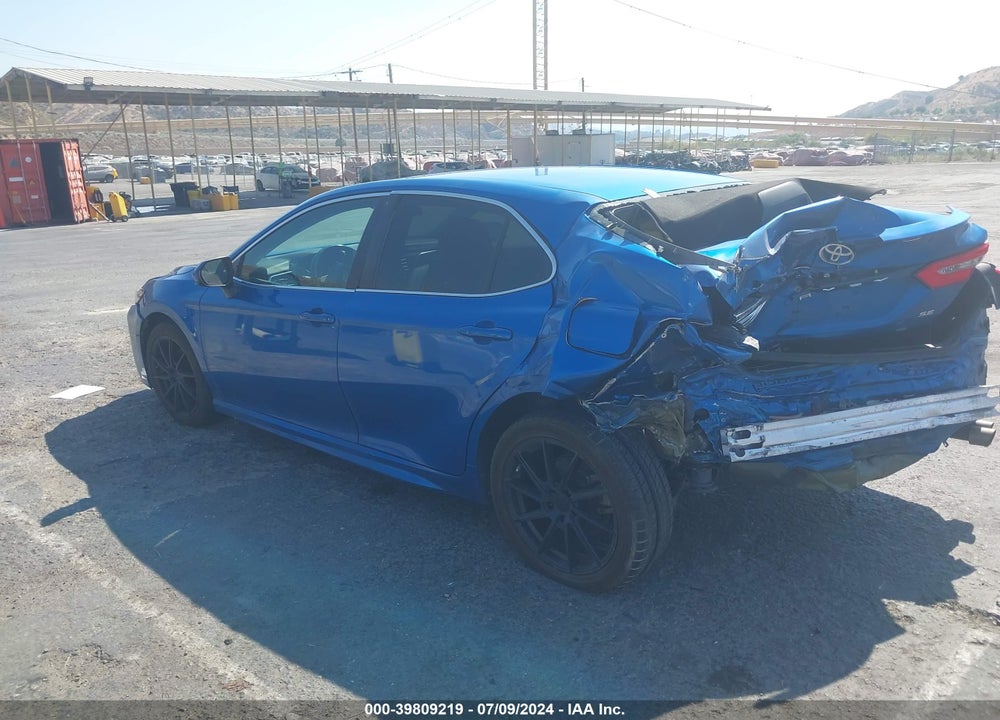 2018 TOYOTA CAMRY SE VIN: 4T1B11HKXJU153265