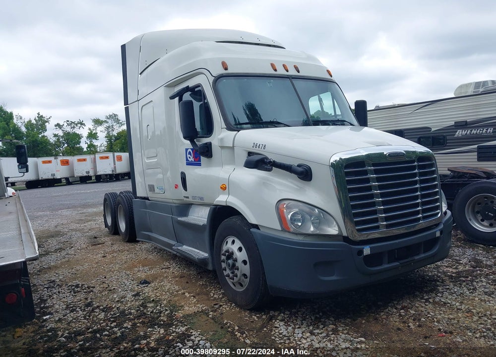 2018 FREIGHTLINER CASCADIA 113 VIN: 3AKJGHDV1JSJT1763