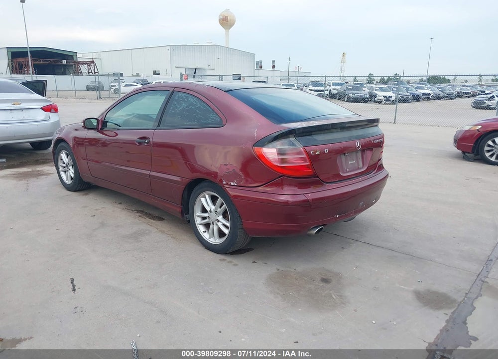 2002 MERCEDES-BENZ C 230 VIN: WDBRN47J22A239561