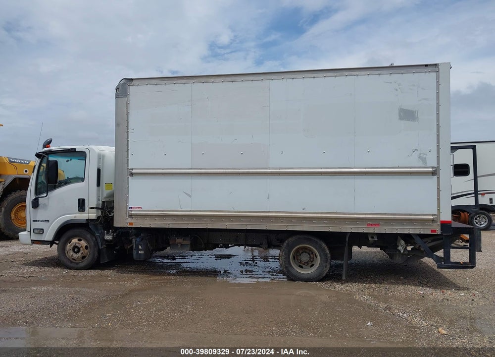 2015 ISUZU NPR DSL REG AT VIN: JALC4W169F7000861