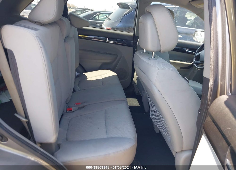 2013 KIA SORENTO VIN: 5XYKT3A64DG315761
