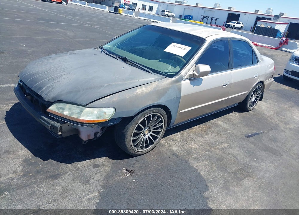 2002 HONDA ACCORD 2.3 LX VIN: 3HGCG56482G706133