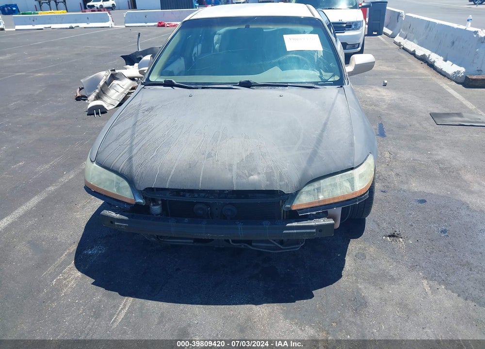 2002 HONDA ACCORD 2.3 LX VIN: 3HGCG56482G706133