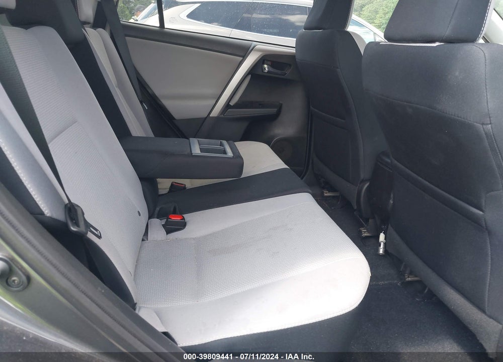 2016 TOYOTA RAV4 XLE VIN: 2T3WFREV0GW275360