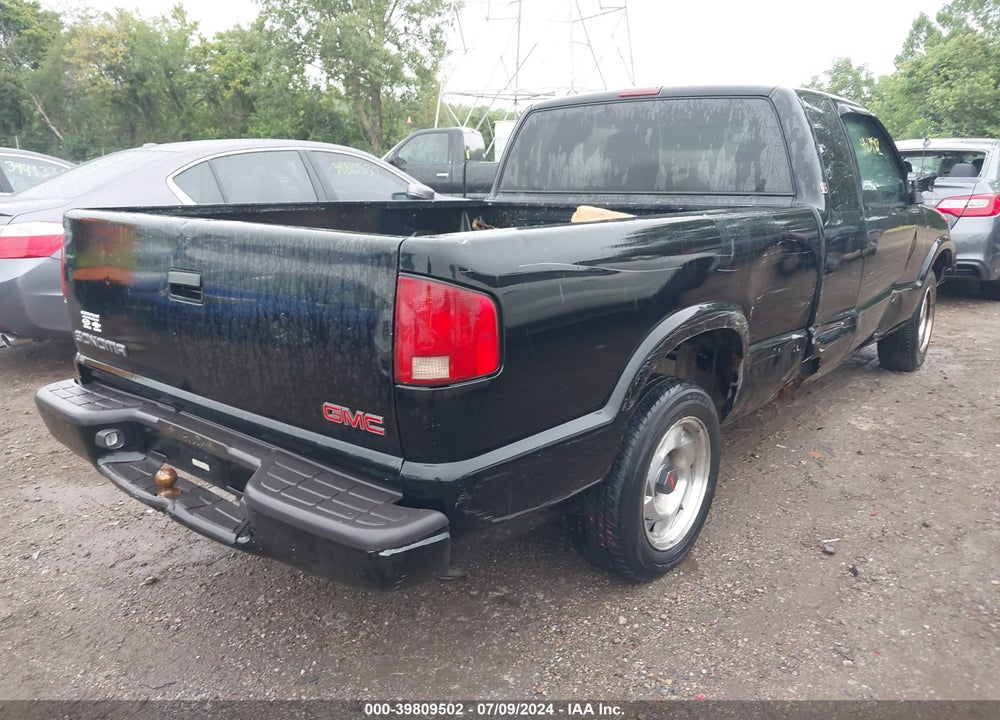 2001 GMC SONOMA SLS VIN: 1GTCS19W118173985