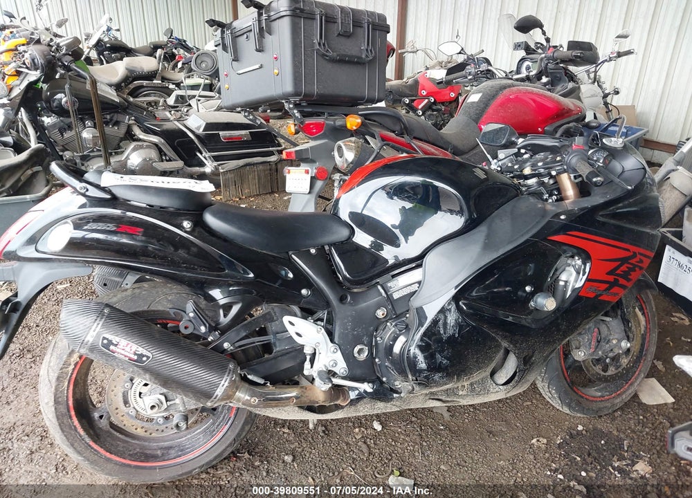 2018 SUZUKI GSX1300 RA VIN: JS1GX72B0J2101203