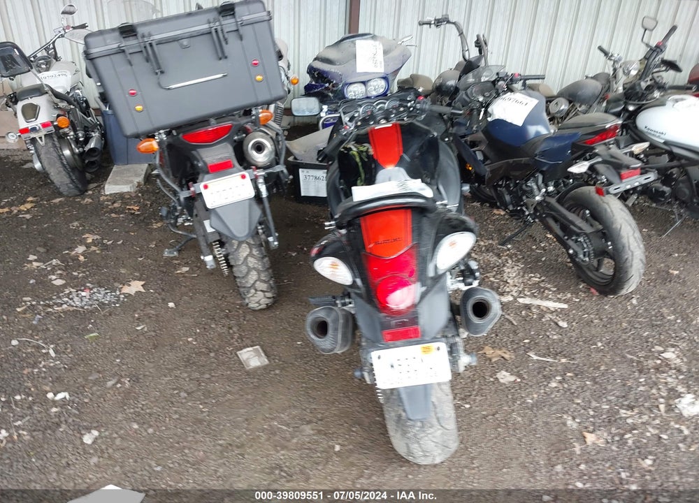 2018 SUZUKI GSX1300 RA VIN: JS1GX72B0J2101203