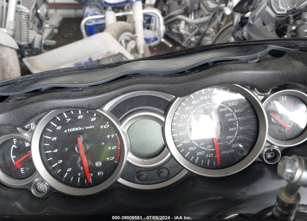 2018 SUZUKI GSX1300 RA VIN: JS1GX72B0J2101203