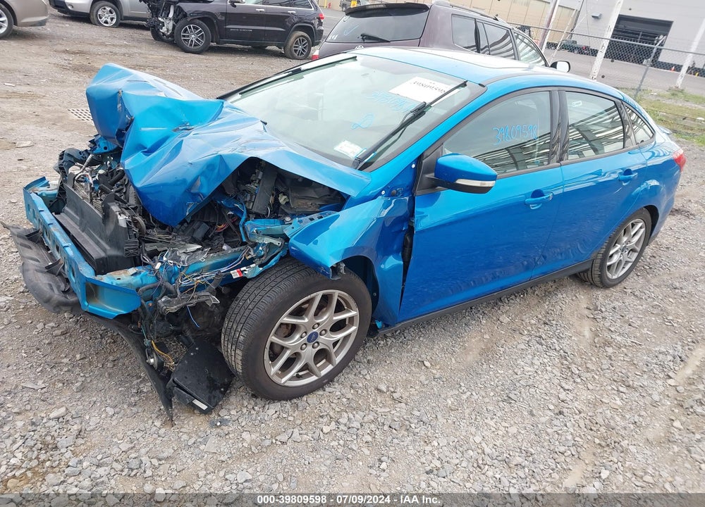 2015 FORD FOCUS SE VIN: 1FADP3F27FL217081