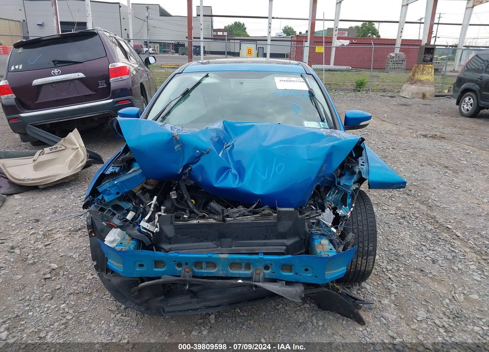 2015 FORD FOCUS SE VIN: 1FADP3F27FL217081