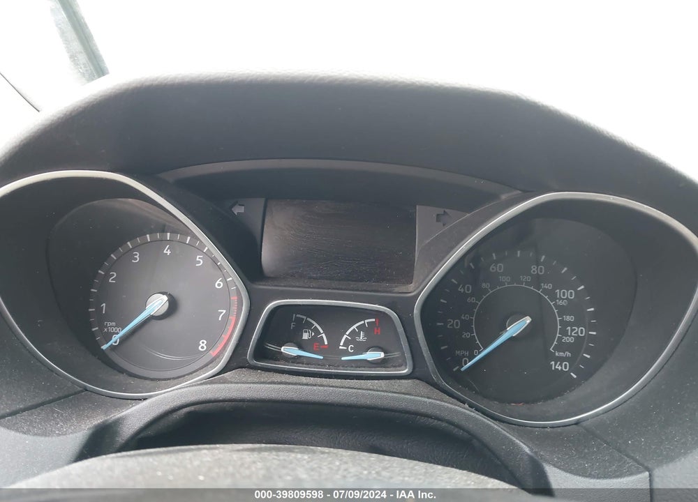 2015 FORD FOCUS SE VIN: 1FADP3F27FL217081