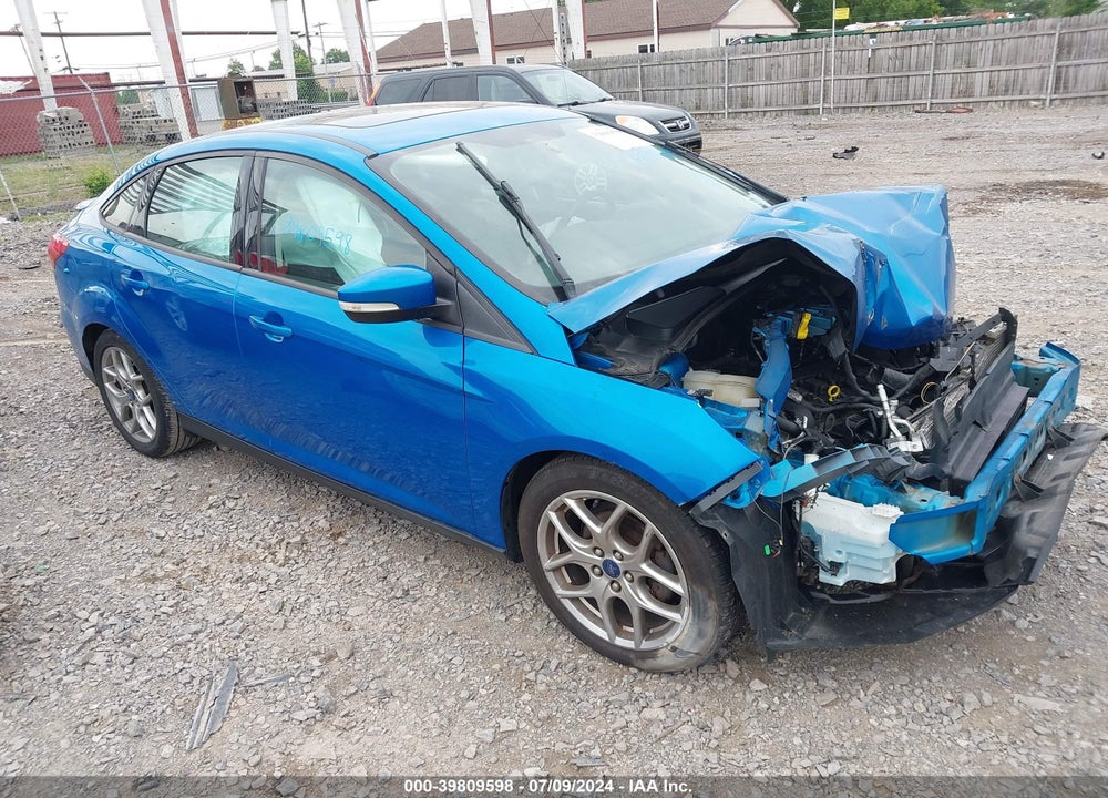 2015 FORD FOCUS SE VIN: 1FADP3F27FL217081