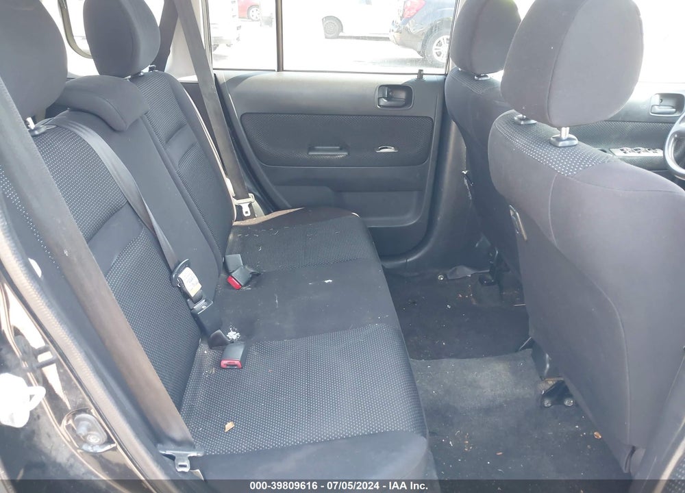 2005 SCION XB VIN: JTLKT324450201767