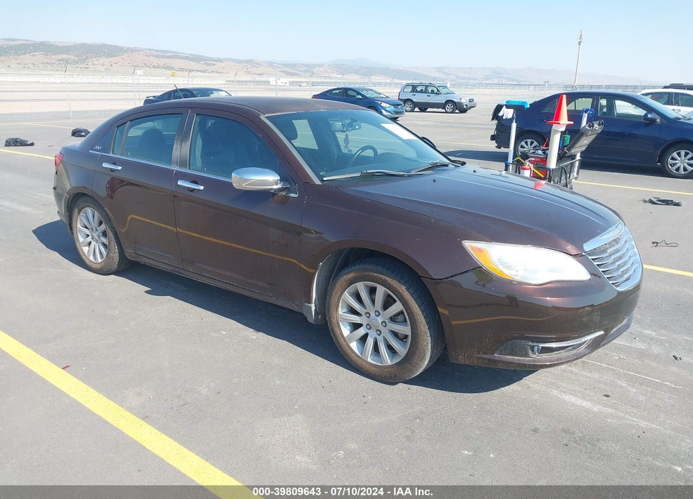 2013 CHRYSLER 200 LIMITED VIN: 1C3CCBCG7DN688813